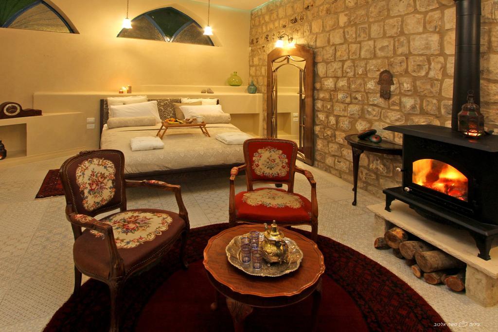 Beit Ha'Omanim Hotel Zefat Room photo