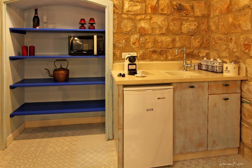 Beit Ha'Omanim Hotel Zefat Room photo